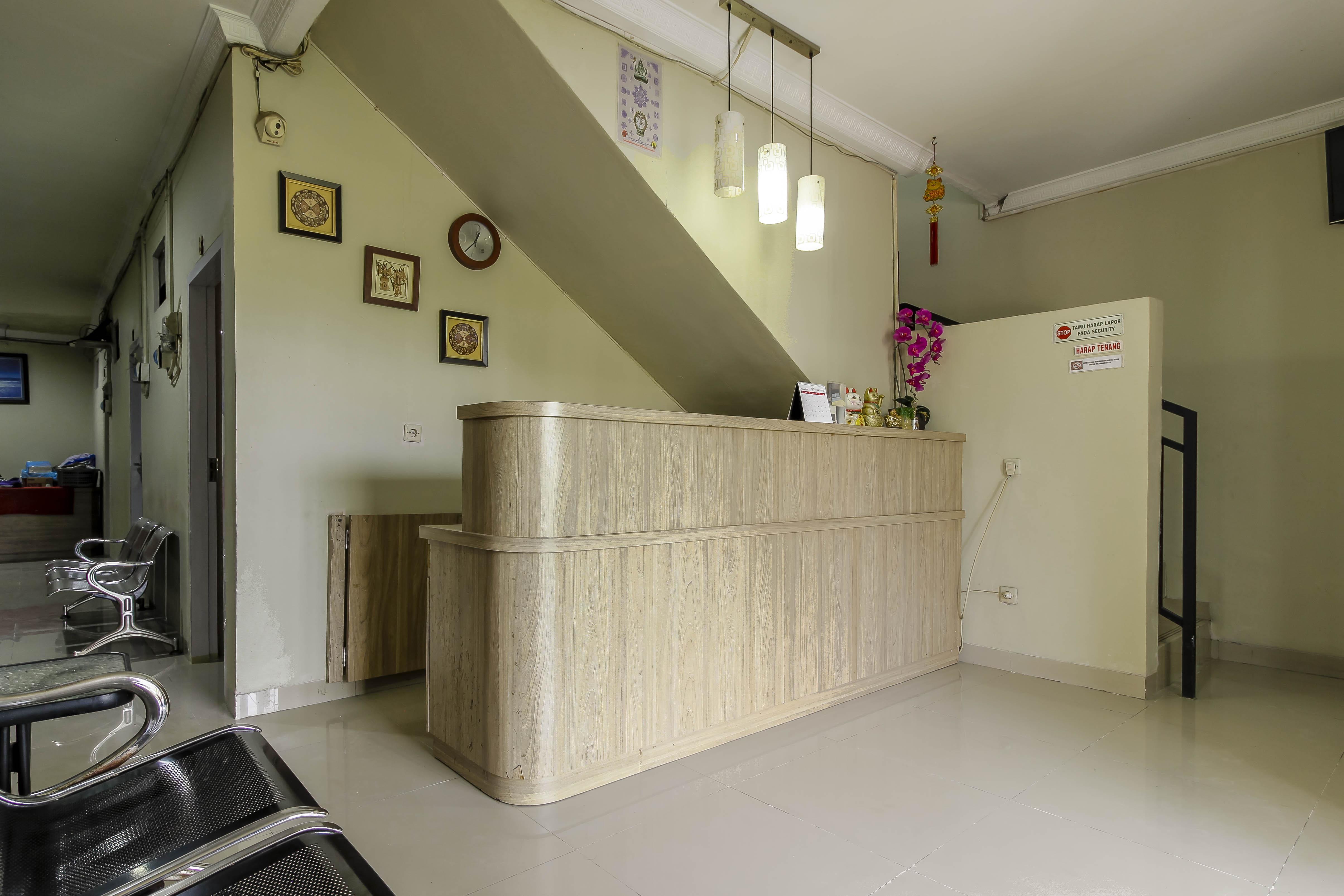 RedDoorz Plus near Lippo Cikarang Mall Bekasi Zewnętrze zdjęcie